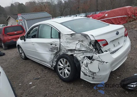 2017 Subaru Legacy 2.5I Premium z USA, uszkodzony, nr VIN 4S3BNAC68H3017722